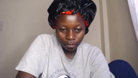 Snapshot of mellanin_pretty_ chatting on April 2026 06:42:02 AM . online show from April 2026 06:42:02 AM