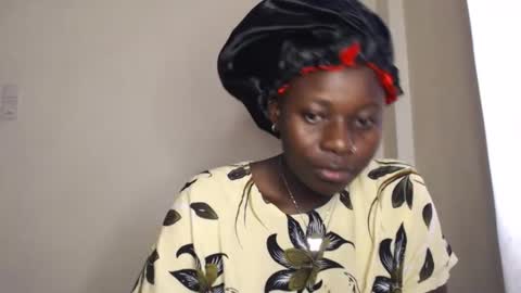 Snapshot of mellanin_pretty_ chatting on May 2026 04:39:02 AM . online show from May 2026 04:39:02 AM