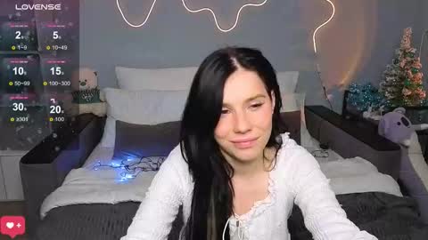 mellhyees online show from December 2025 08:49:02 PM