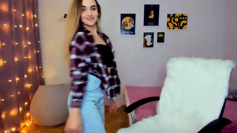 Snapshot of mellifluoustess chatting on December 2024 07:45:02 PM Tessa online show from December 2024 07:45:02 PM