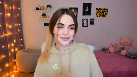 Snapshot of mellifluoustess chatting on January 2025 08:42:01 PM Tessa online show from January 2025 08:42:01 PM