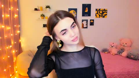 Snapshot of mellifluoustess chatting on January 2025 08:22:02 PM Tessa online show from January 2025 08:22:02 PM