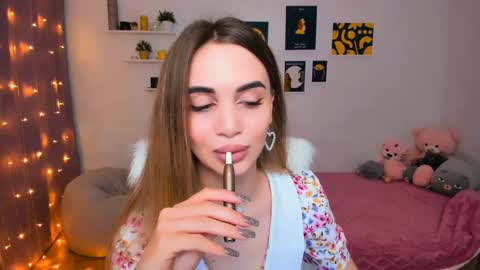 Snapshot of mellifluoustess chatting on February 2025 09:57:01 PM Tessa online show from February 2025 09:57:01 PM