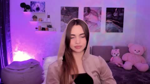 Tessa online show from January 2026 10:03:01 PM