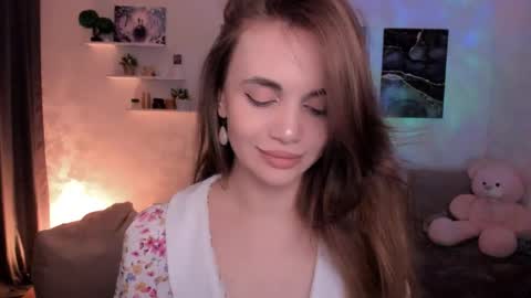 Snapshot of mellifluoustess chatting on May 2026 09:23:01 PM Tessa online show from May 2026 09:23:01 PM