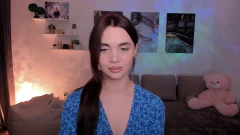 Snapshot of mellifluoustess chatting on May 2026 09:44:02 PM Tessa online show from May 2026 09:44:02 PM