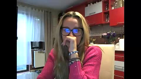 Melly online show from September 2025 06:18:01 AM