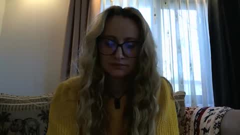 Melly online show from October 2025 07:20:01 AM