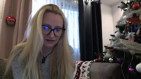 Melly online show from December 2025 07:50:01 AM