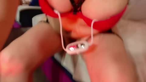 Debora online show from October 2025 07:38:02 PM