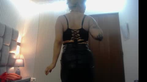 Snapshot of melo_deborah chatting on April 2026 09:39:01 PM Debora online show from April 2026 09:39:01 PM