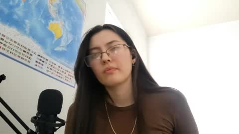 Snapshot of melodeehayden chatting on April 2026 11:01:01 AM Nika online show from April 2026 11:01:01 AM