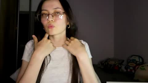 Nika online show from May 2026 04:24:02 PM