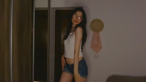 Nika online show from June 2026 06:52:01 PM