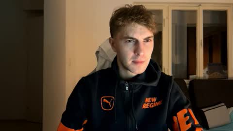 Snapshot of melodicass chatting on December 2024 02:17:01 AM Melodicass online show from December 2024 02:17:01 AM