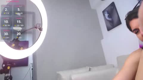 Snapshot of melodiroux_ chatting on September 2025 01:36:02 PM Melodi online show from September 2025 01:36:02 PM