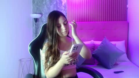 Snapshot of melody_bleir chatting on September 2025 05:59:01 PM Melody online show from September 2025 05:59:01 PM