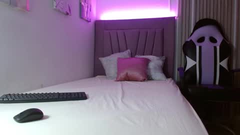 Snapshot of melody_mercy chatting on January 2025 12:16:01 PM melody_mercy online show from January 2025 12:16:01 PM