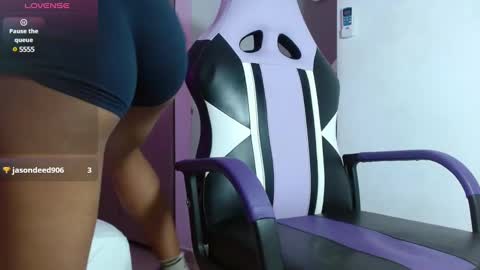 Snapshot of melody_mercy chatting on January 2025 12:32:02 PM melody_mercy online show from January 2025 12:32:02 PM