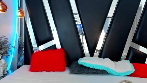 MELODY online show from December 2024 07:40:01 PM