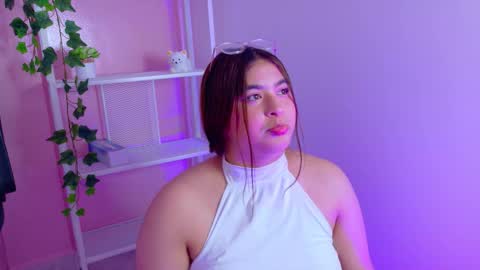 Snapshot of melodycollins__ chatting on March 2026 11:48:01 AM M E L O D Y online show from March 2026 11:48:01 AM