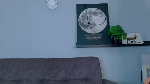 Snapshot of melodycollins__ chatting on April 2026 11:20:01 AM M E L O D Y online show from April 2026 11:20:01 AM