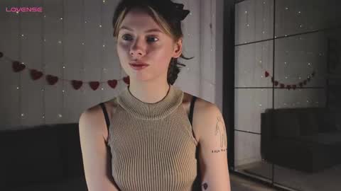 Snapshot of melodykey_x chatting on February 2025 02:02:01 PM melody  online show from February 2025 02:02:01 PM