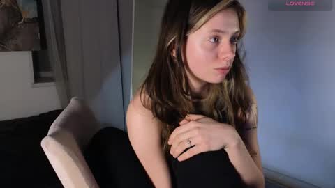 Snapshot of melodykey_x chatting on February 2025 06:01:02 PM melody  online show from February 2025 06:01:02 PM