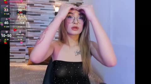 Snapshot of melodylanee chatting on September 2025 11:12:01 AM melodylanee online show from September 2025 11:12:01 AM