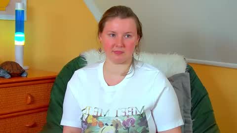 Snapshot of melodymoores chatting on March 2026 06:30:02 AM Melody online show from March 2026 06:30:02 AM