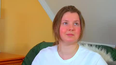 Snapshot of melodymoores chatting on March 2026 08:19:01 AM Melody online show from March 2026 08:19:01 AM