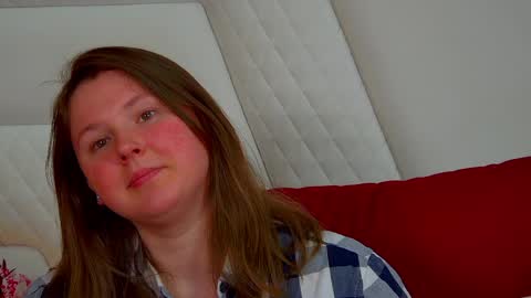 Snapshot of melodymoores chatting on April 2026 06:58:01 AM Melody online show from April 2026 06:58:01 AM