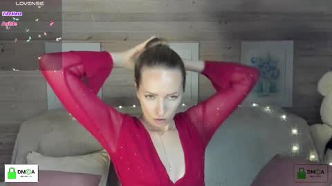 Snapshot of melodyys chatting on November 2025 05:02:01 PM Melody My schedule this week Wednesday Thursday Sunday online show from November 2025 05:02:01 PM