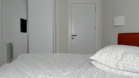 Snapshot of melon_mussy chatting on February 2025 09:09:01 PM melon_mussy online show from February 2025 09:09:01 PM