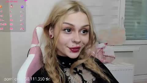 Snapshot of melonipinkbb chatting on July 2026 06:03:01 PM MELONI online show from July 2026 06:03:01 PM