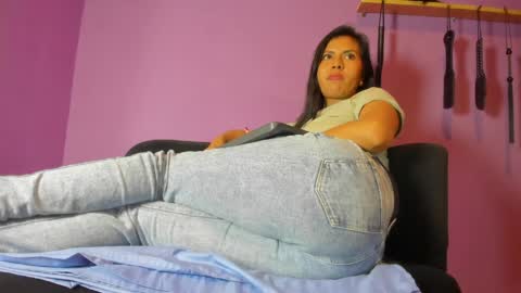 Snapshot of melydoll_ chatting on March 2026 07:47:01 PM Maelly online show from March 2026 07:47:01 PM