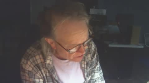 Snapshot of memberjames chatting on March 2025 04:19:01 AM I am usually high and horny...lol online show from March 2025 04:19:01 AM