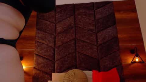  Memphis Williams  online show from March 2026 02:51:02 AM