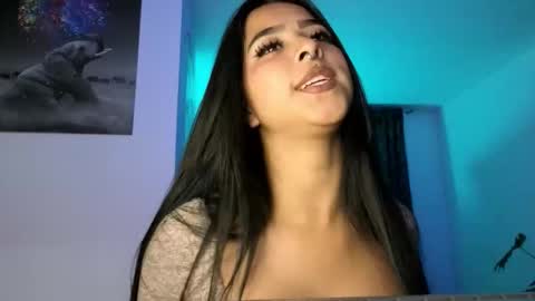 Snapshot of mencia_sharmaa chatting on December 2025 02:17:01 AM Menca of your love online show from December 2025 02:17:01 AM