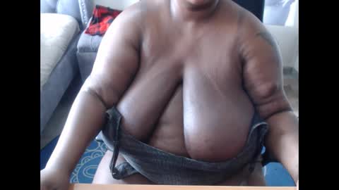 bigboobsass online show from November 2025 05:54:01 AM