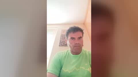 Snapshot of menlav72 chatting on June 2026 01:11:01 PM menlav72 online show from June 2026 01:11:01 PM