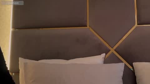 Snapshot of menndi chatting on April 2026 08:35:01 AM menndi online show from April 2026 08:35:01 AM