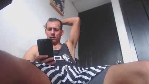 Snapshot of mensexydick20 chatting on November 2025 05:47:02 PM big brown online show from November 2025 05:47:02 PM