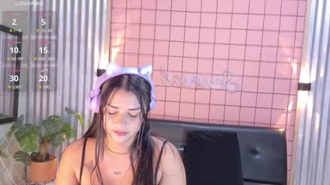 Princess Mensia online show from December 2025 01:30:01 PM