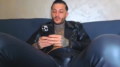 Snapshot of mentoxxl chatting on November 2025 12:05:02 PM Fallow my ONLYFANS for xxx daily online show from November 2025 12:05:02 PM