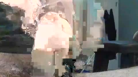 Snapshot of menuke chatting on January 2025 05:16:02 AM Manuke online show from January 2025 05:16:02 AM