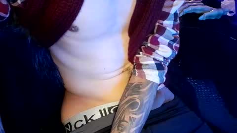 Snapshot of menyy666 chatting on September 2025 11:01:01 AM Giorggio Fragacci online show from September 2025 11:01:01 AM