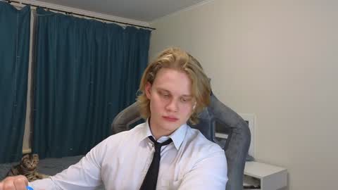 Snapshot of meow_mickey chatting on February 2025 01:47:02 AM Mickey online show from February 2025 01:47:02 AM