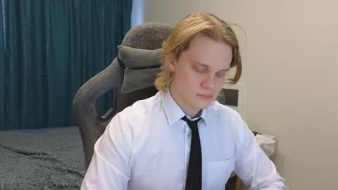 Snapshot of meow_mickey chatting on February 2025 04:33:02 AM Mickey online show from February 2025 04:33:02 AM