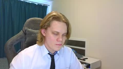 Snapshot of meow_mickey chatting on March 2025 04:10:01 AM Mickey online show from March 2025 04:10:01 AM